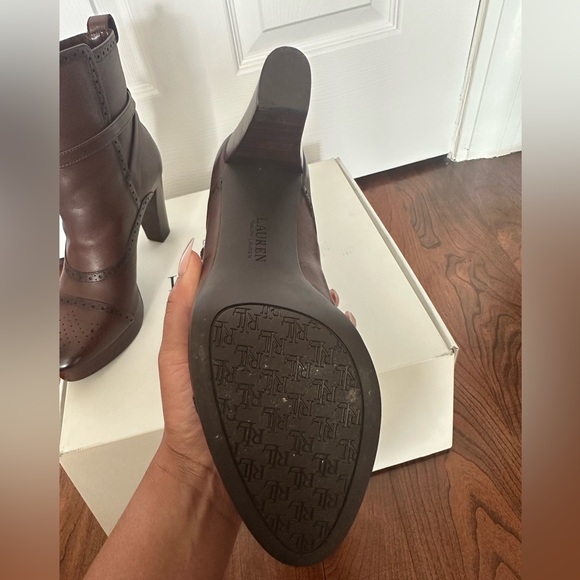 Ralph Lauren Brown Leather Booties; Size 7.5 - Picture 5 of 12